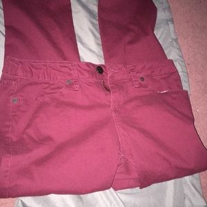 NEVER WORN Burgundy jeans
